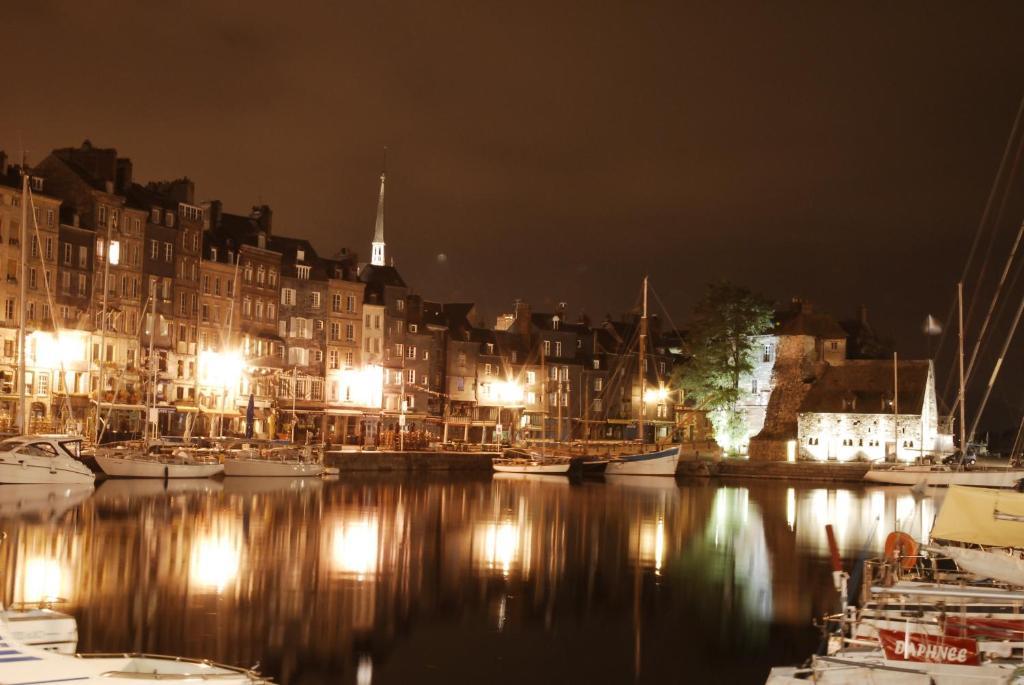 Appartamento A La Terrasse Coeur Honfleur Esterno foto